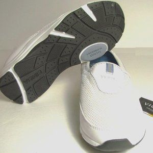 NWT VIONIC CLOG WHITE (NO INSOLES) MSRP $90 6.5 M
